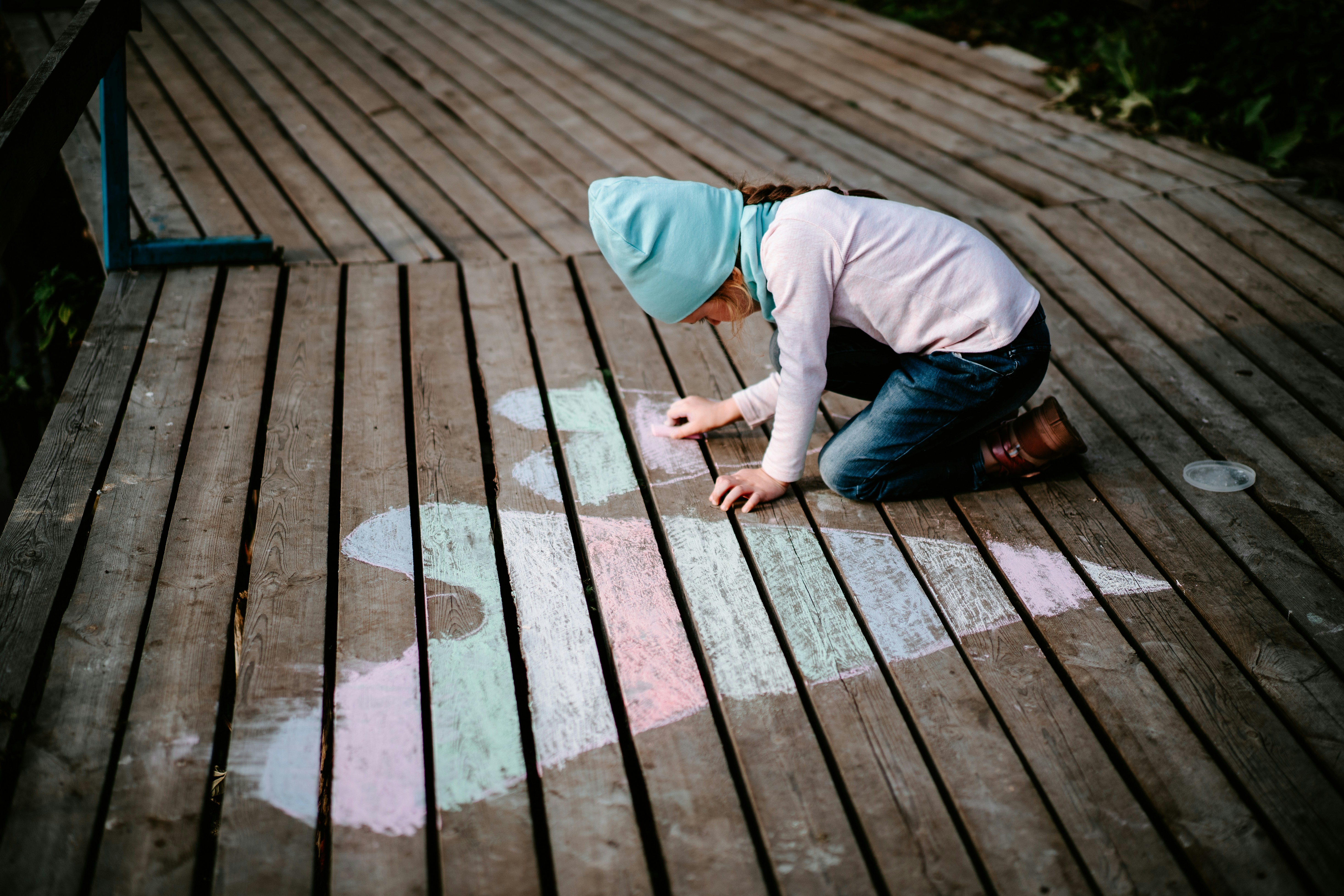Kids creating kindness cards together
